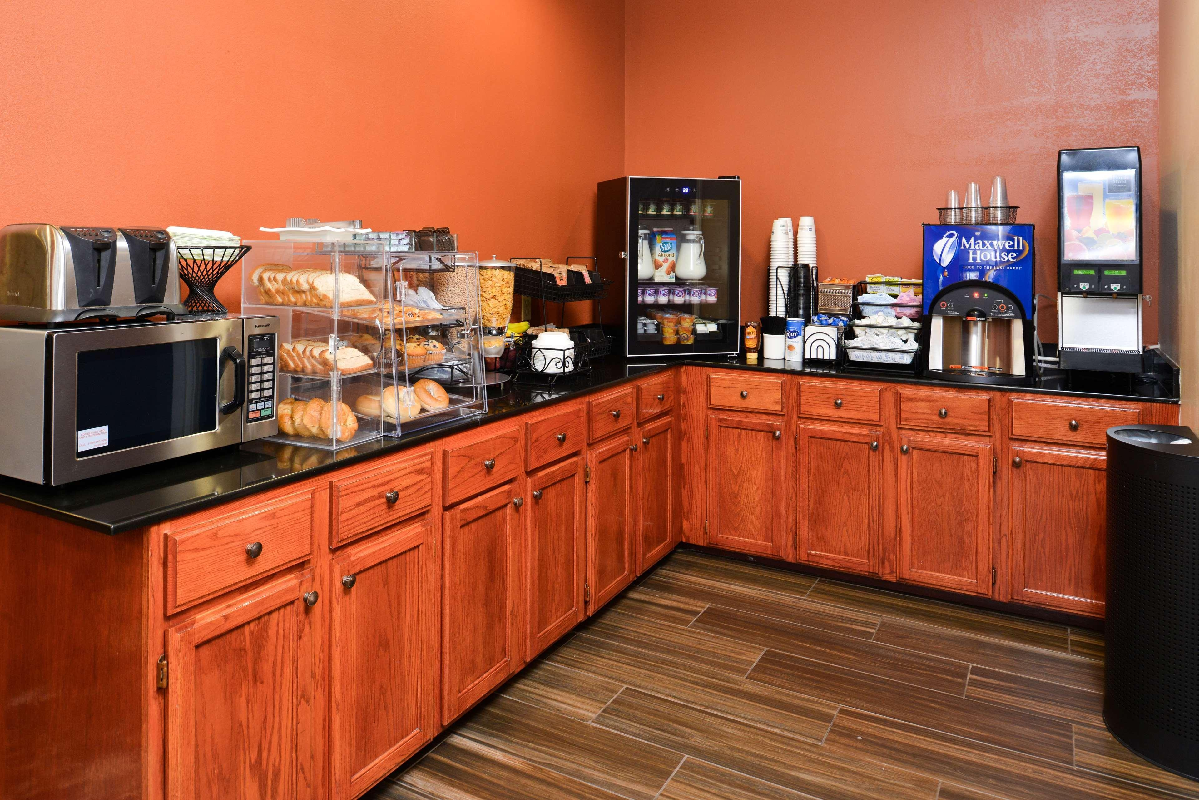 Best Western Plaquemine Inn Экстерьер фото