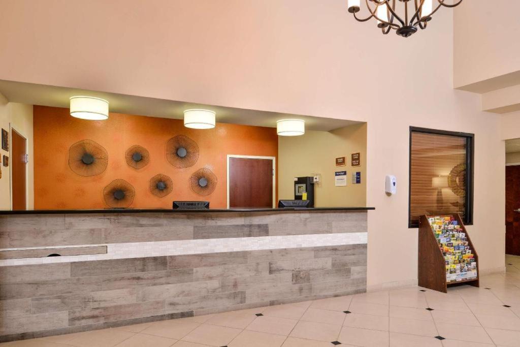 Best Western Plaquemine Inn Экстерьер фото